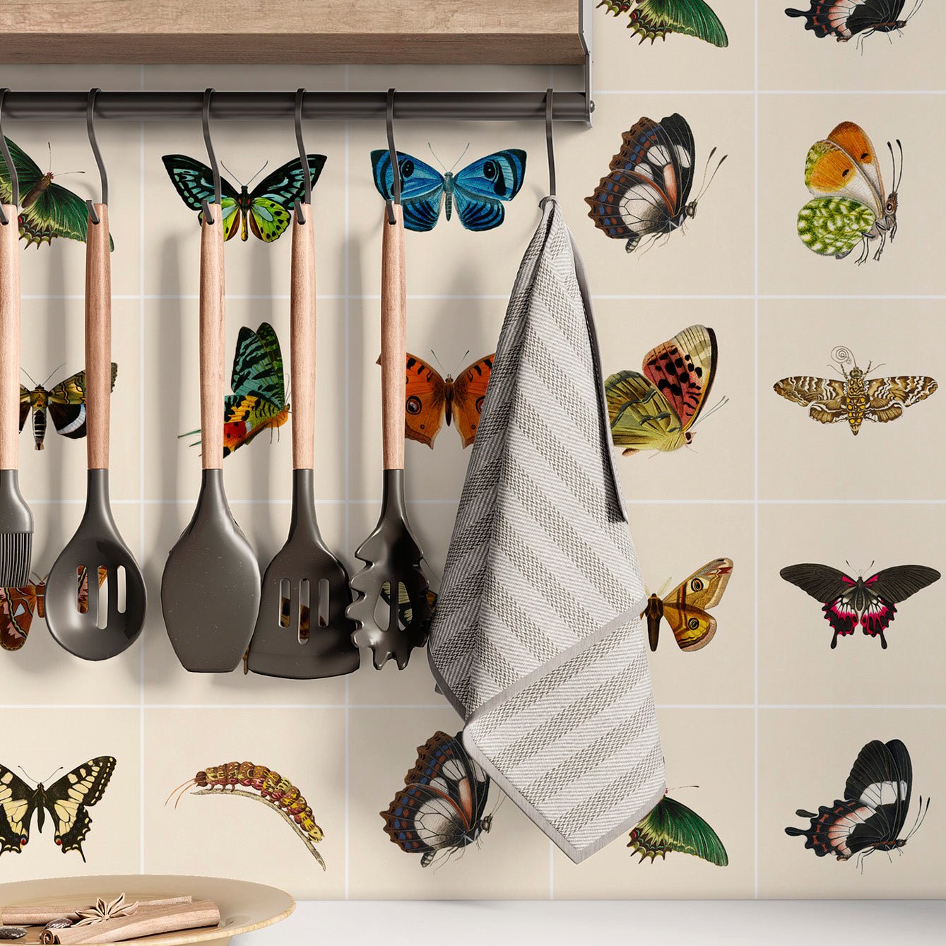 Tile Pasquín 17 Butterflies - Peel - and - Stick Adhesive Tiles - Pasquín Store