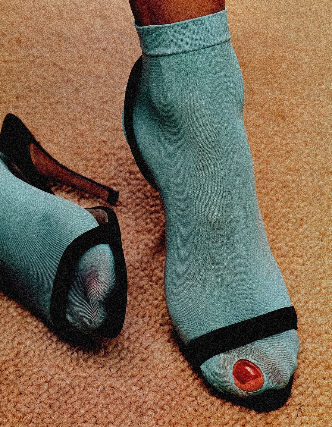 "Vintage Fashion" - Reusable Peel-and-Stick Poster - Pasquín